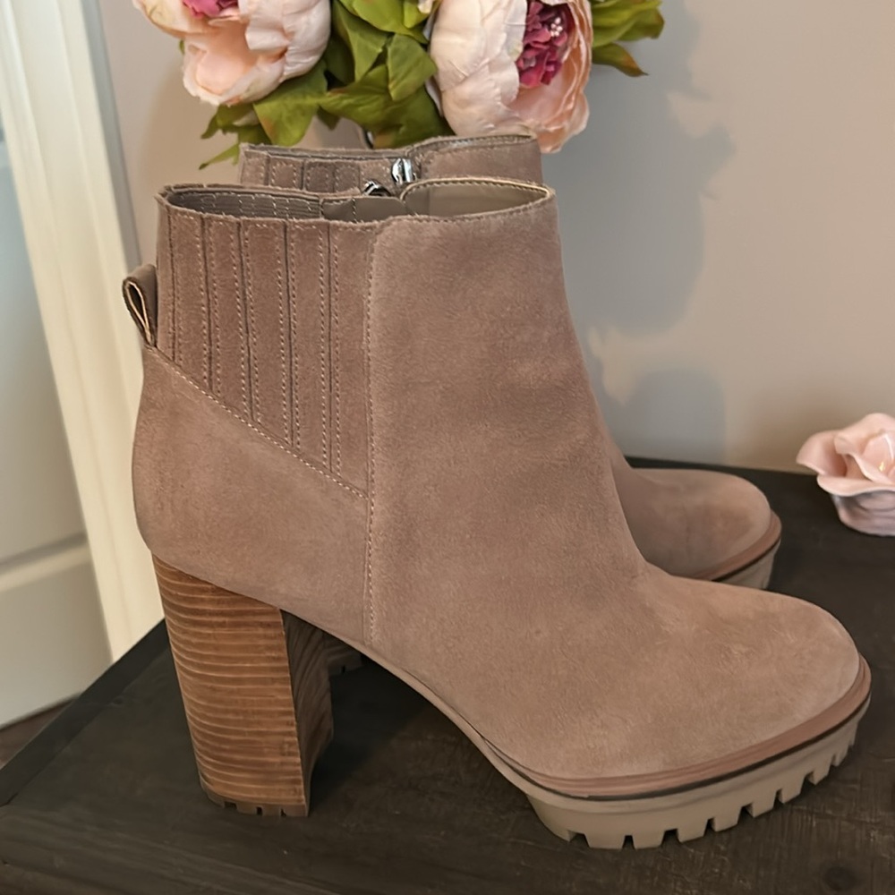 Vince Camuto Boots(size 10)